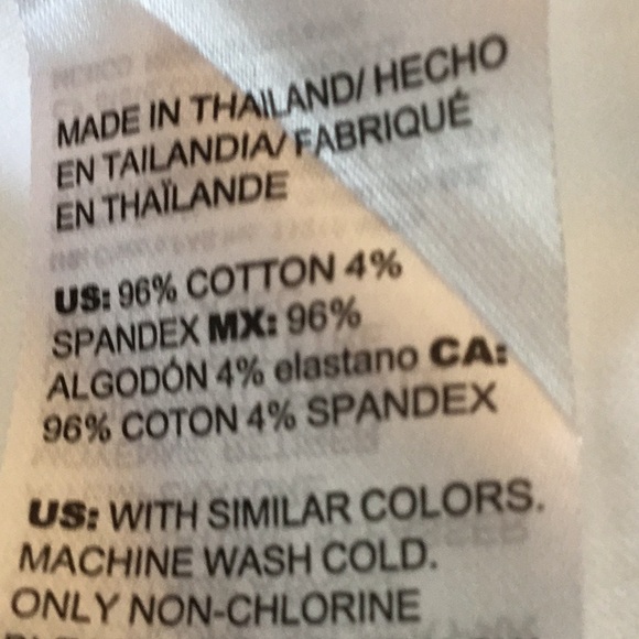 NWOT Chico’s No Iron Blouse - Picture 6 of 6